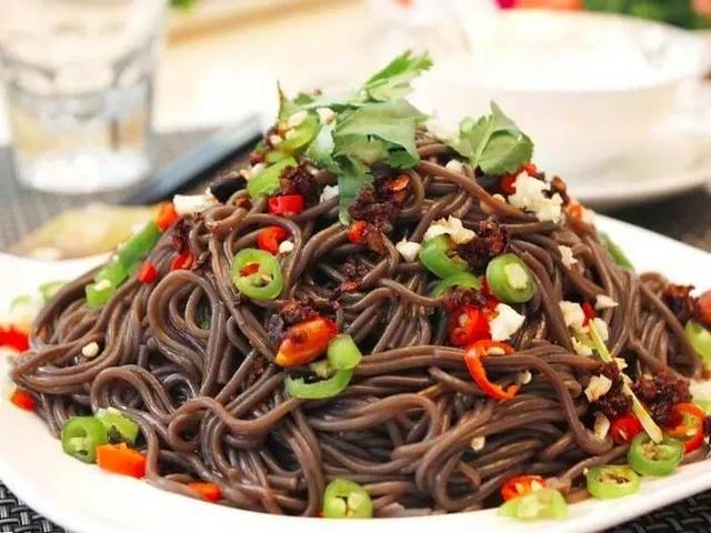 蕨根粉是什么？